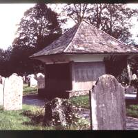 Buckfastleigh Churchyard