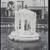 The Frozen Fountain, 20th December, 1938, Dawlish