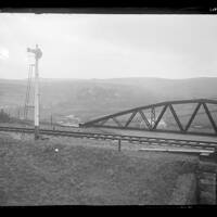 Railway bridge and signal at Horrabridge.