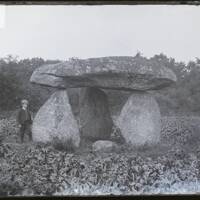 Spinsters Rock, Drewsteignton