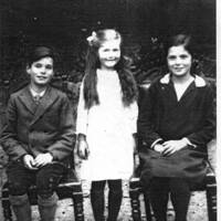 Gideon, Joyce and Phyllis Webber, Manaton, early 1930s