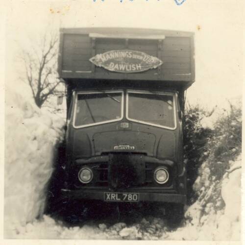 Mannings of Dawlish lorry stuck in the deep snow of 1963.