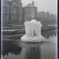 Frozen fountain, Dawlish