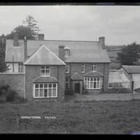 House, Knowstone