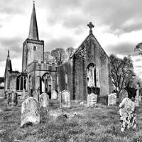 Buckfastleigh Holy Trinity, ruin 2.jpg