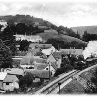 Train passing through Lustleigh towards Newton Abbot
