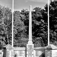 Uncatalogued: Ivybridge War Memorial.jpg