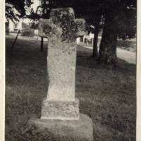 Stone cross at North Bovey
