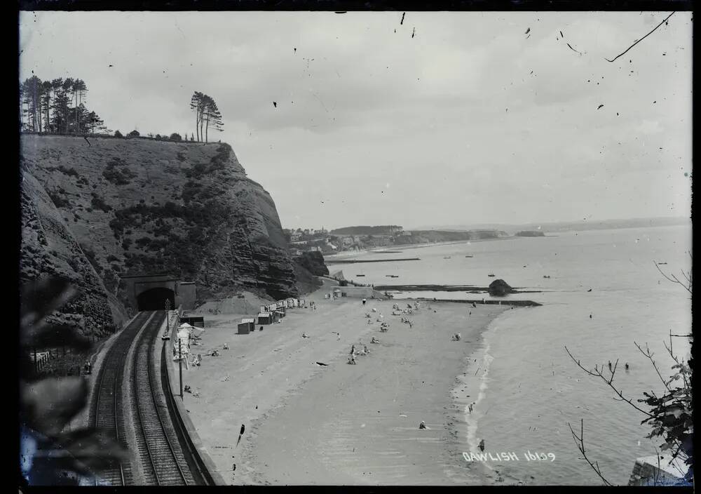 Beach View: Coryton Cove, Dawlish