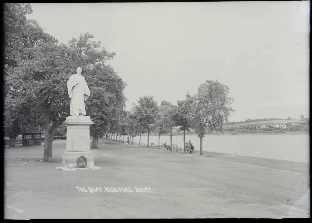  Kingsley Statue + Quay, Bideford