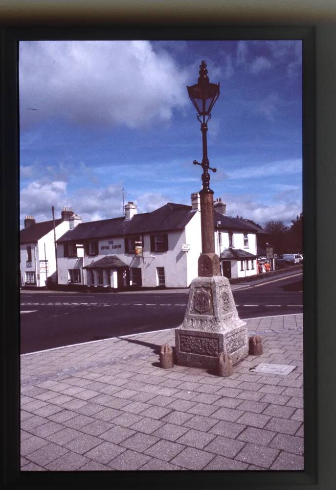 Princetown Square Cross