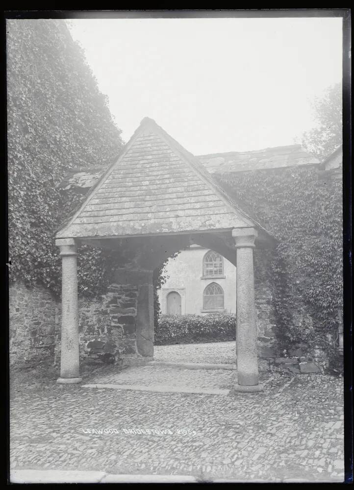 Entrance to Leawood House, Bridestowe