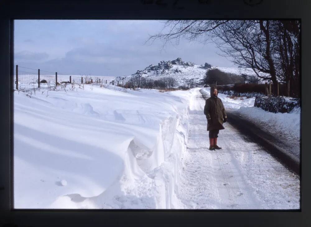 Snow on Hound Tor