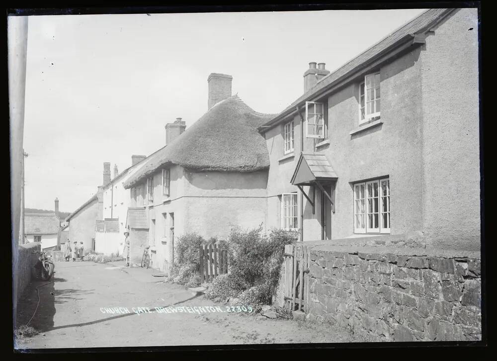 Church gate, Drewsteignton