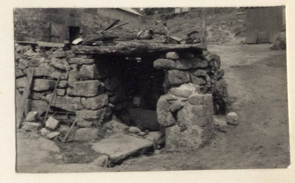 Stone store at Donnabridge Farm