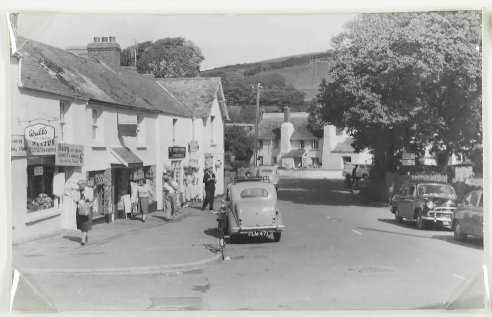 Croyde centre