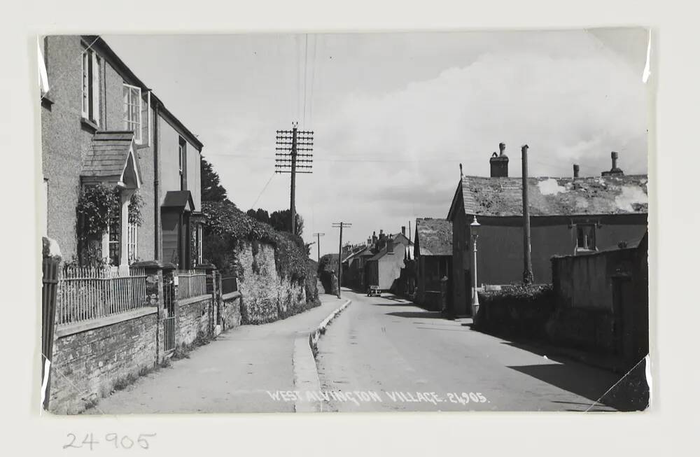 Village, Alvington, West