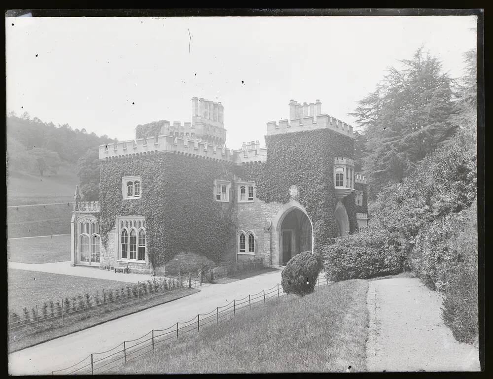 Dawlish Luscombe Castle