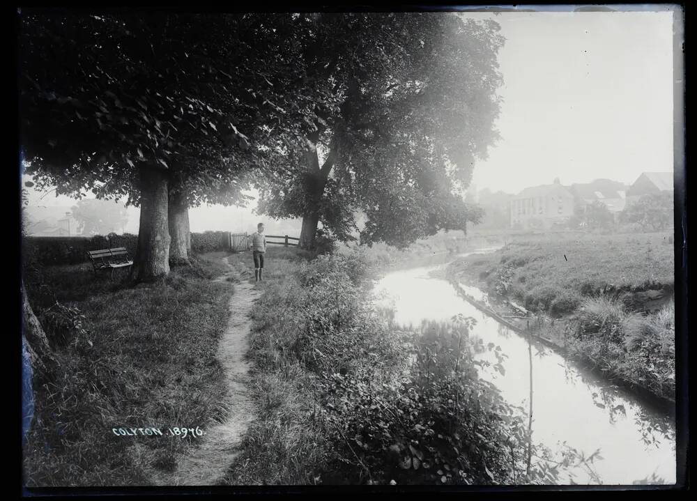 River and path, Colyton