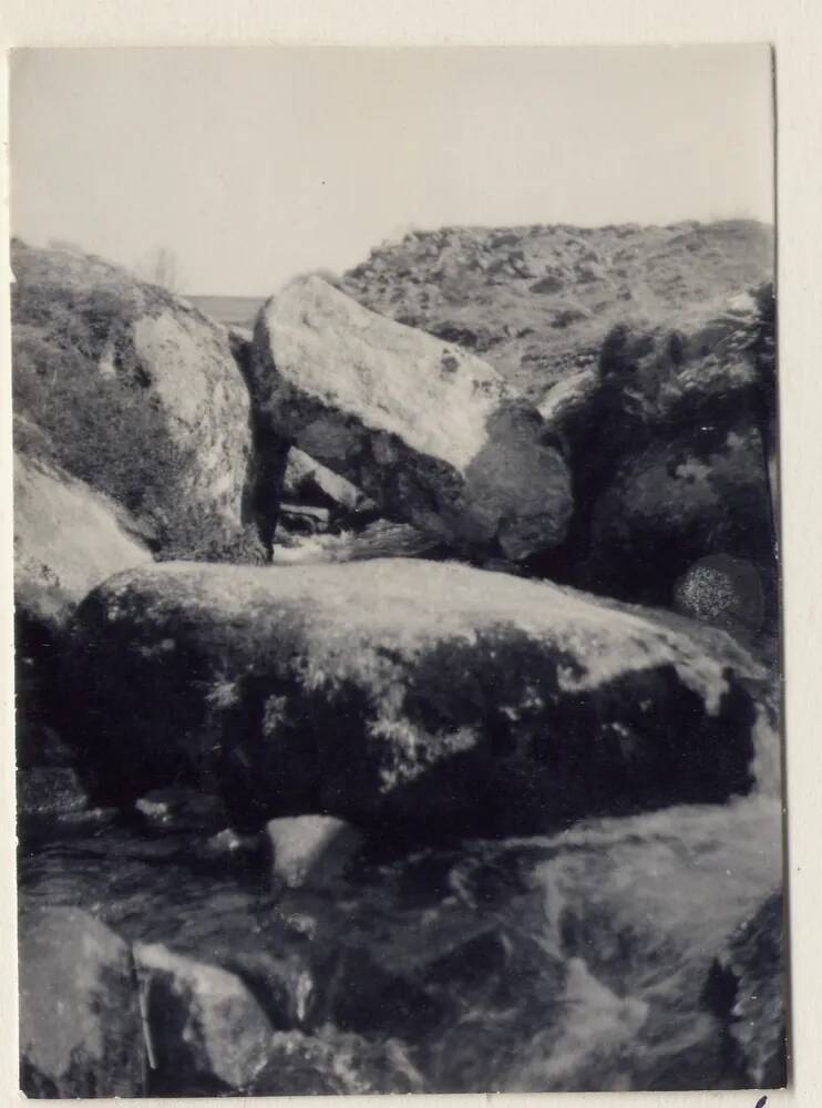 Clapper bridge at Deancombehead