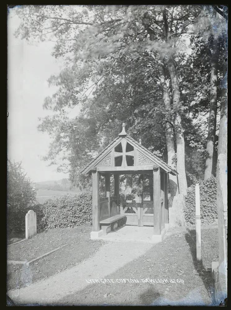 Lychgate, Cofton, Dawlish (Cockwood)