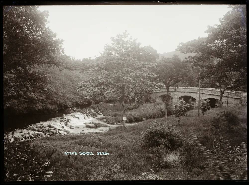 Steps Bridge, Dunsford