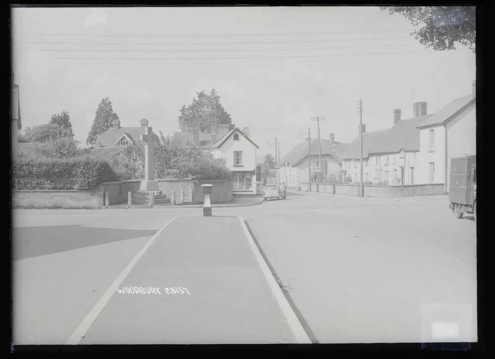 War Memorial, Woodbury