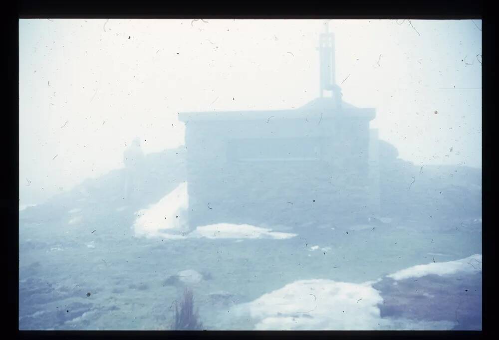 The shelter on the Hangingstone Hill in the mist