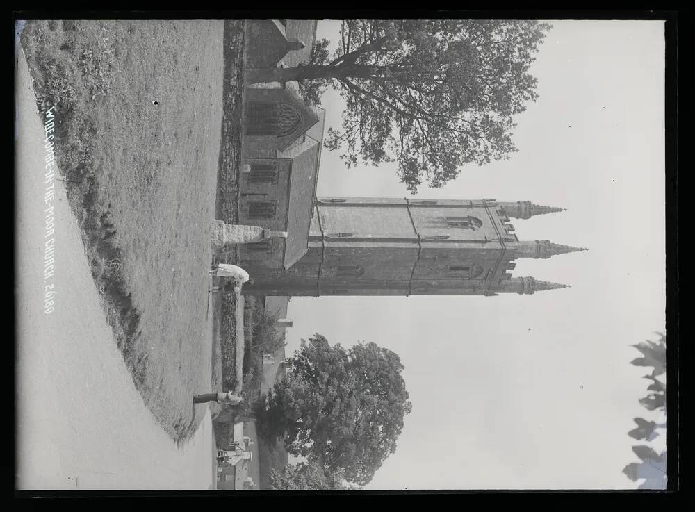 Green + church, Widecombe