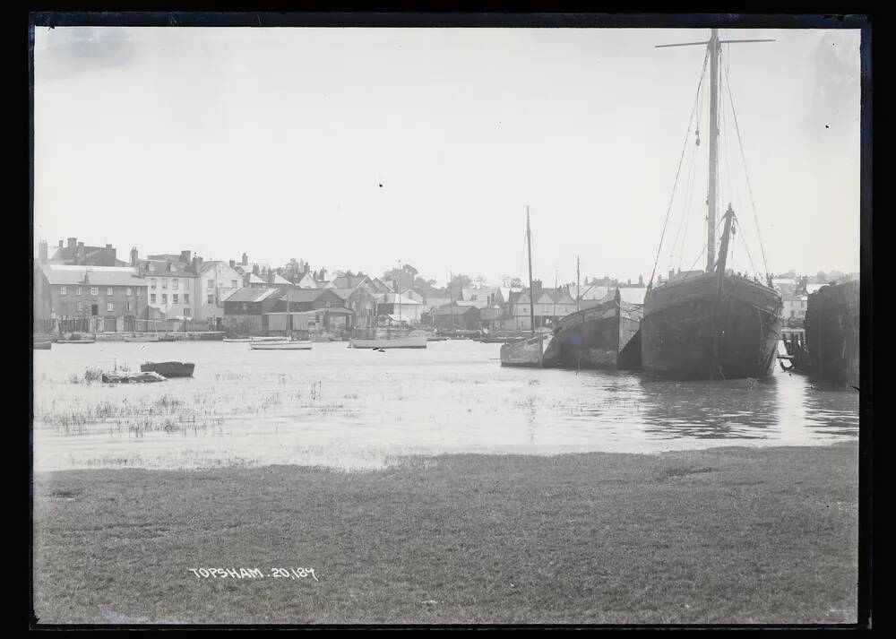 Shipping in the river, Topsham