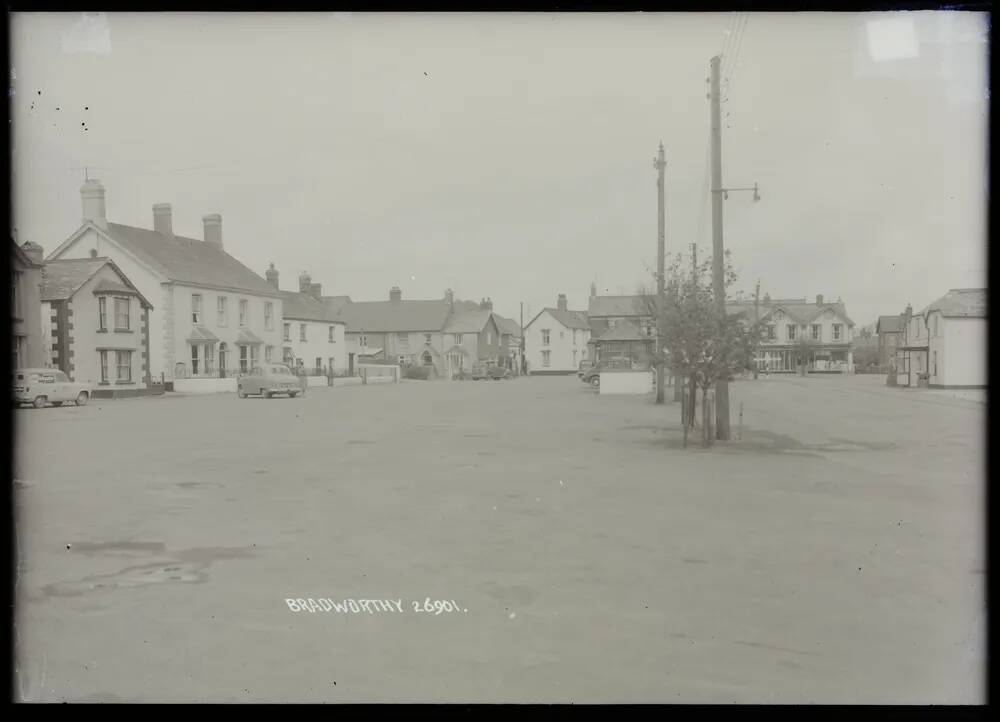 The Square, Bradworthy