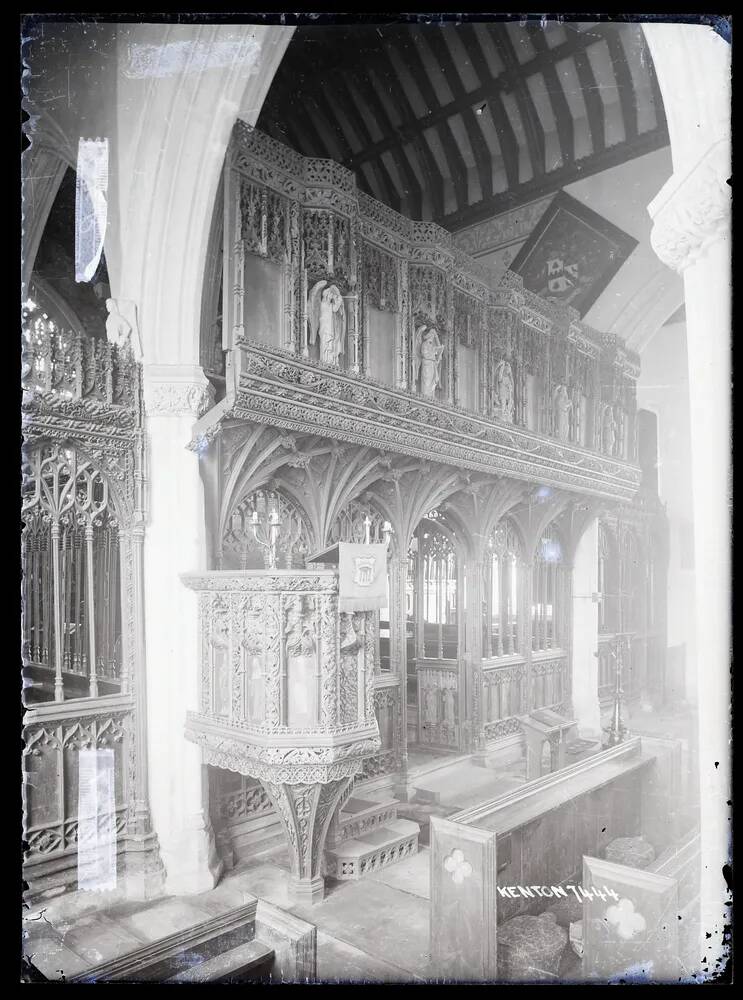 Church, pulpit + screen, Kenton