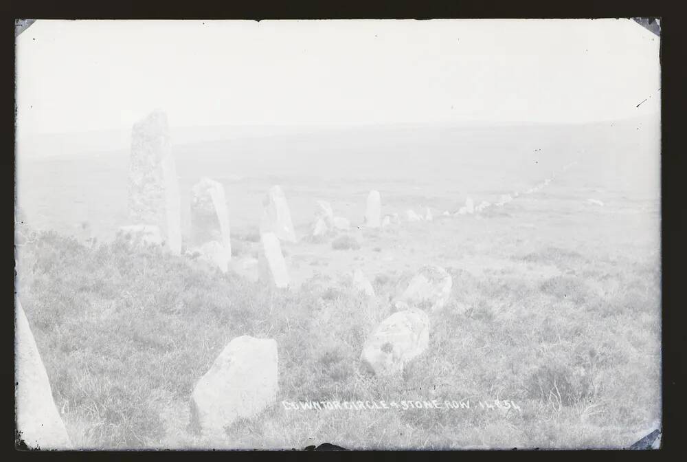 Down Tor Circle + stone row, Sheepstor