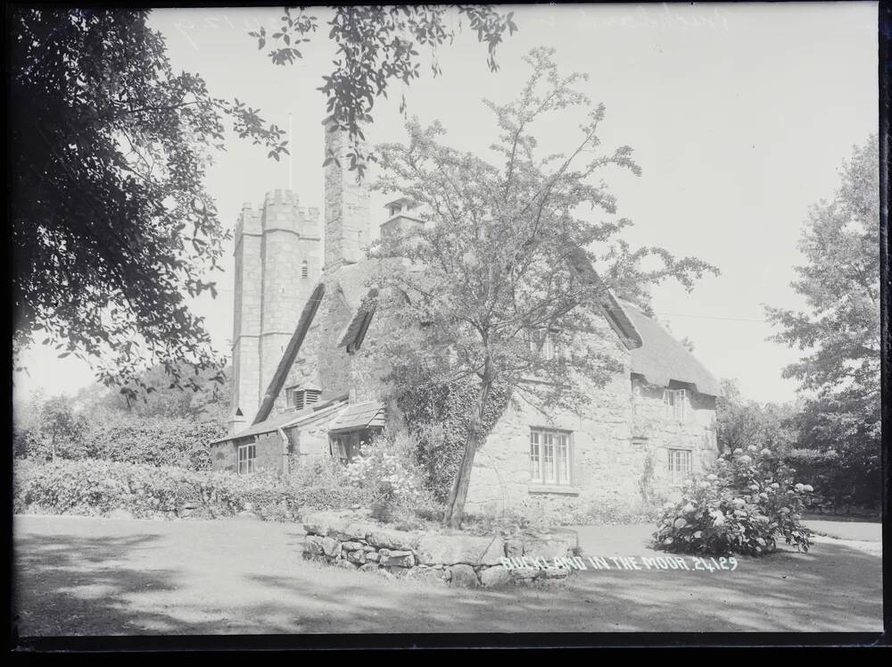 Church + cottages, Buckland in the Moor