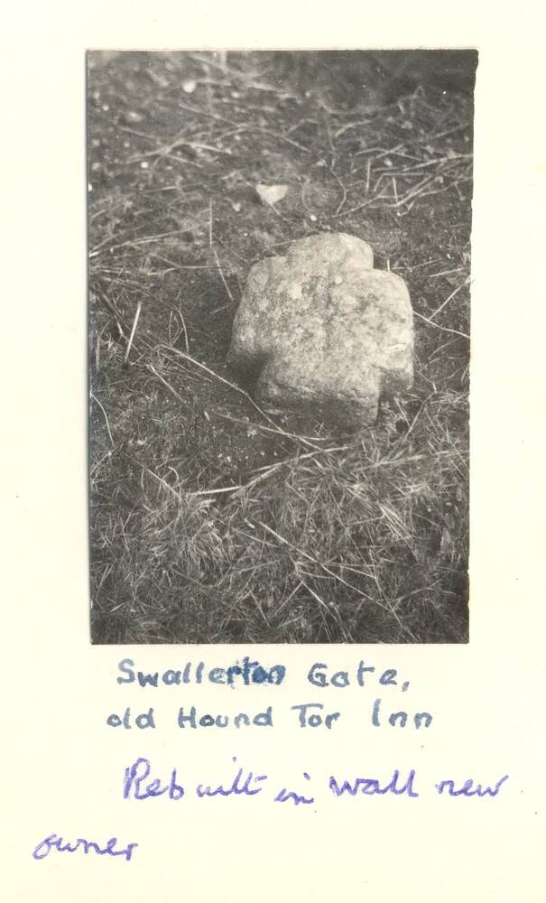 A cross at Swallerton Gate