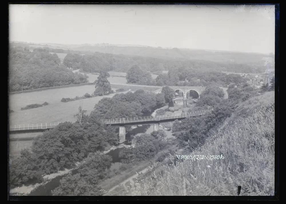 Rail + Road bridges over Torridge, Torrington, Great