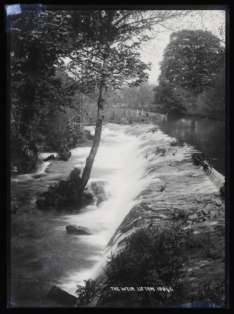 The Weir, Lifton