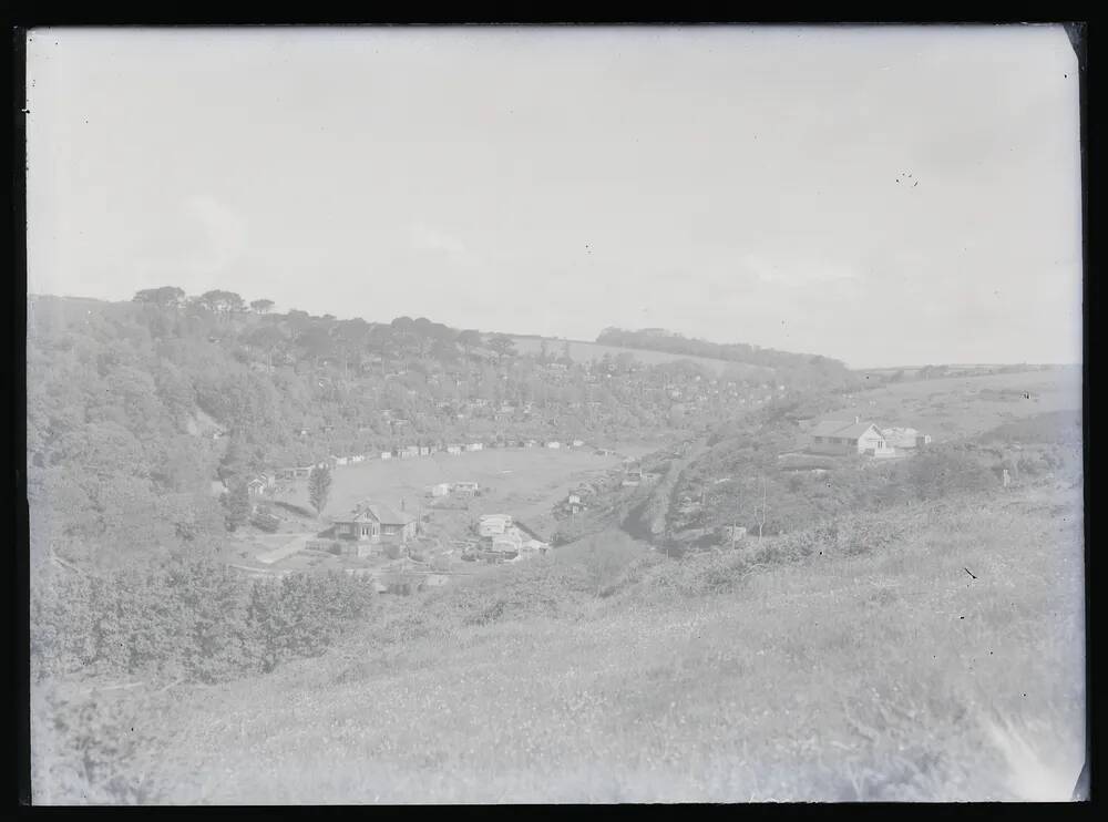 Chalets near beach, Wembury