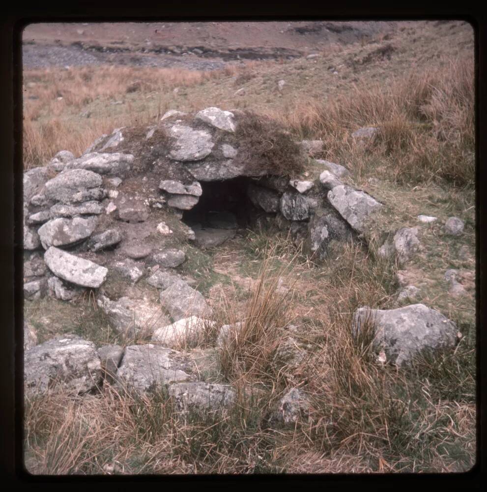 Erme valley, Beehive hut