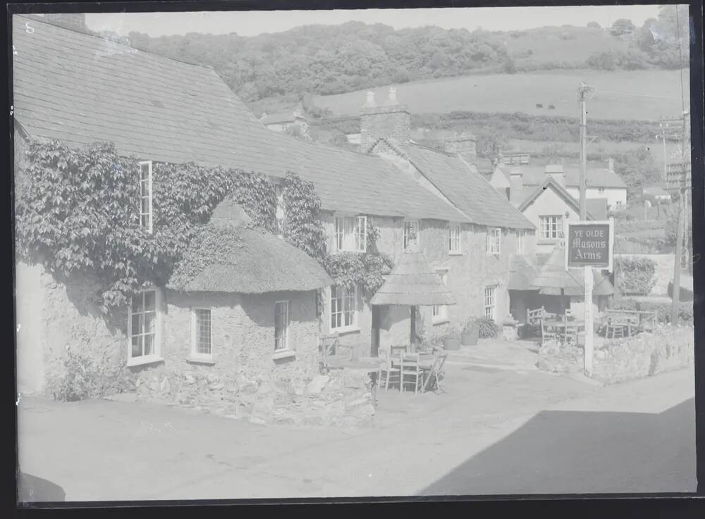  Ye Olde Masons Arms, Branscombe