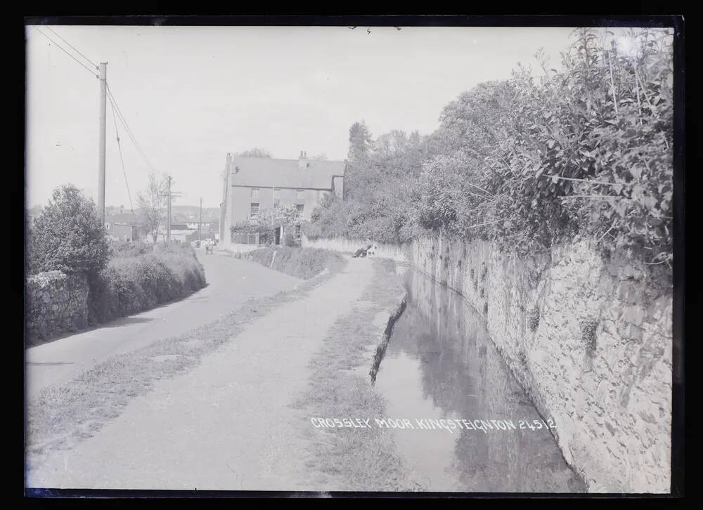 Crossley Moor, Kingsteignton