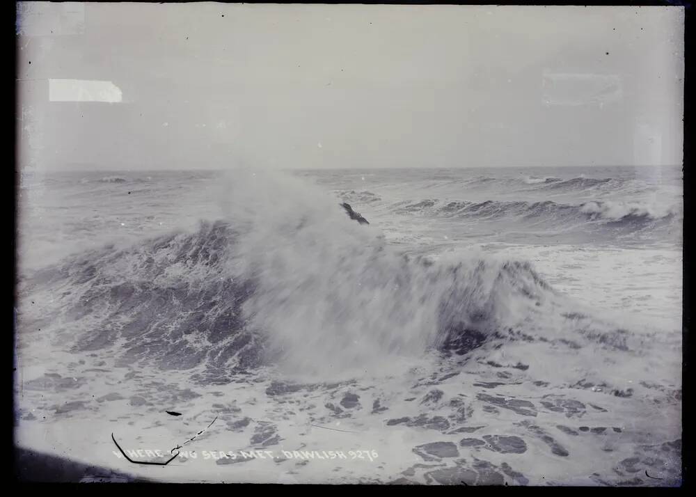 Waves at Dawlish