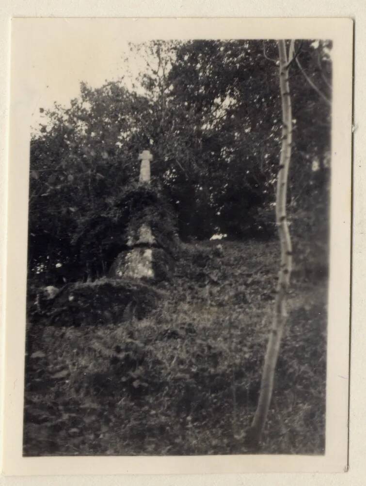 Stone Cross at Leigh Bridge