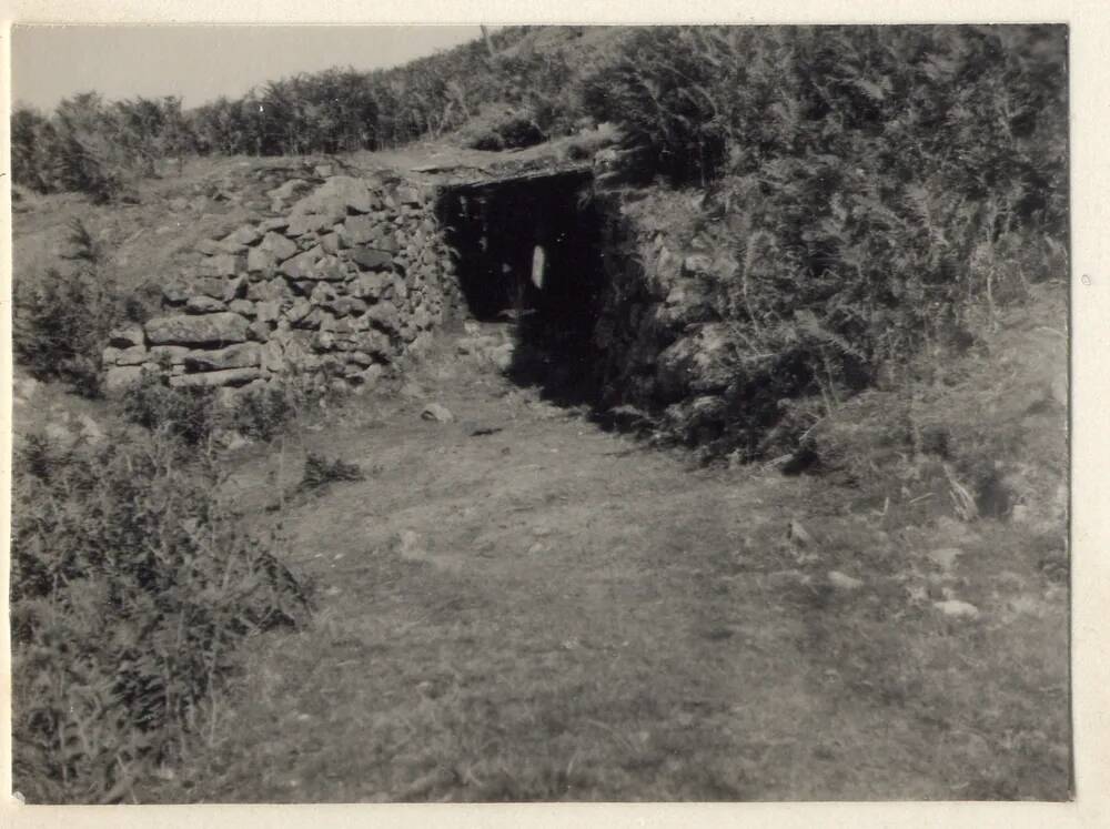 Stone bridge at foot of Standon Hill