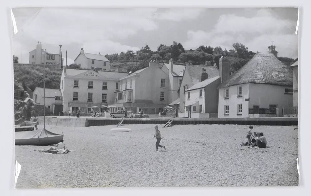 Stoke Fleming beach