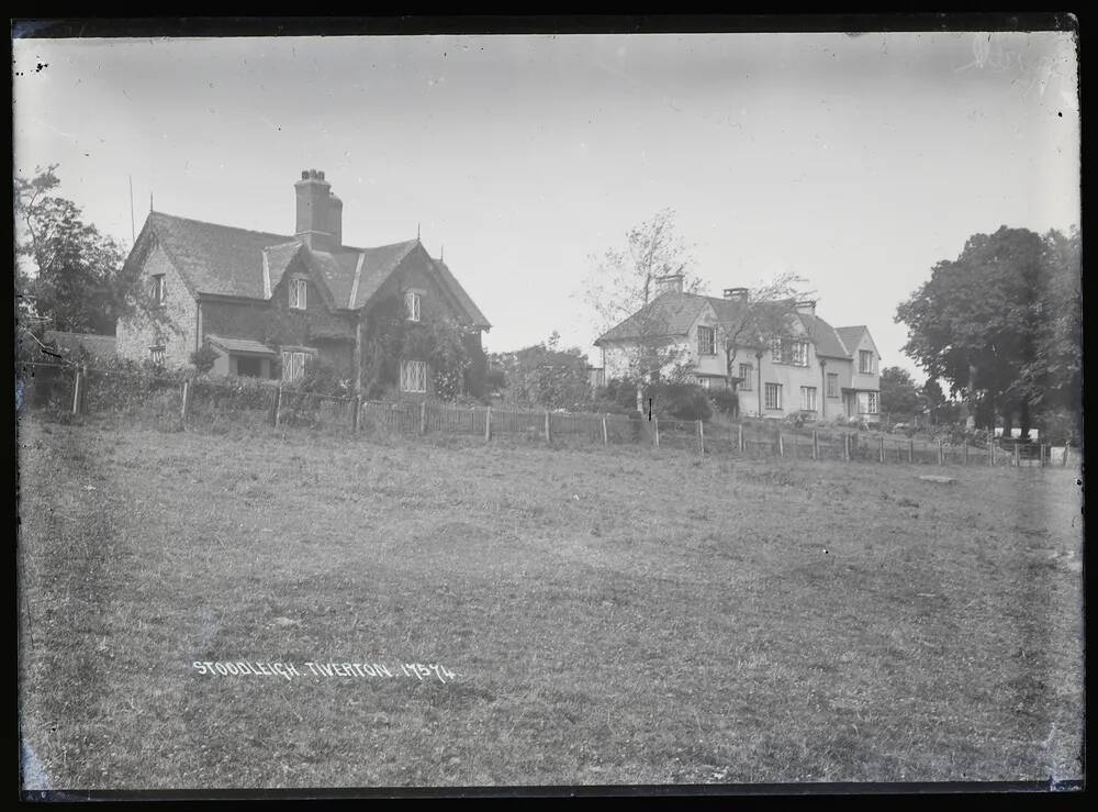 Cottages, Stoodleigh