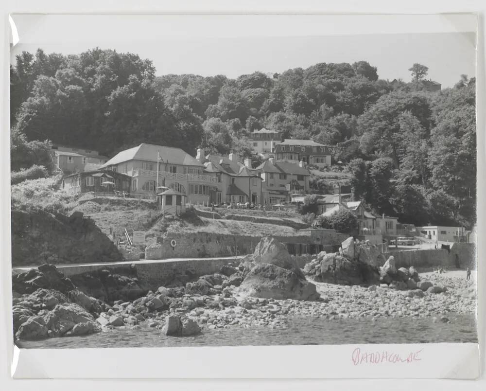 Pub At Babbcombe Beach