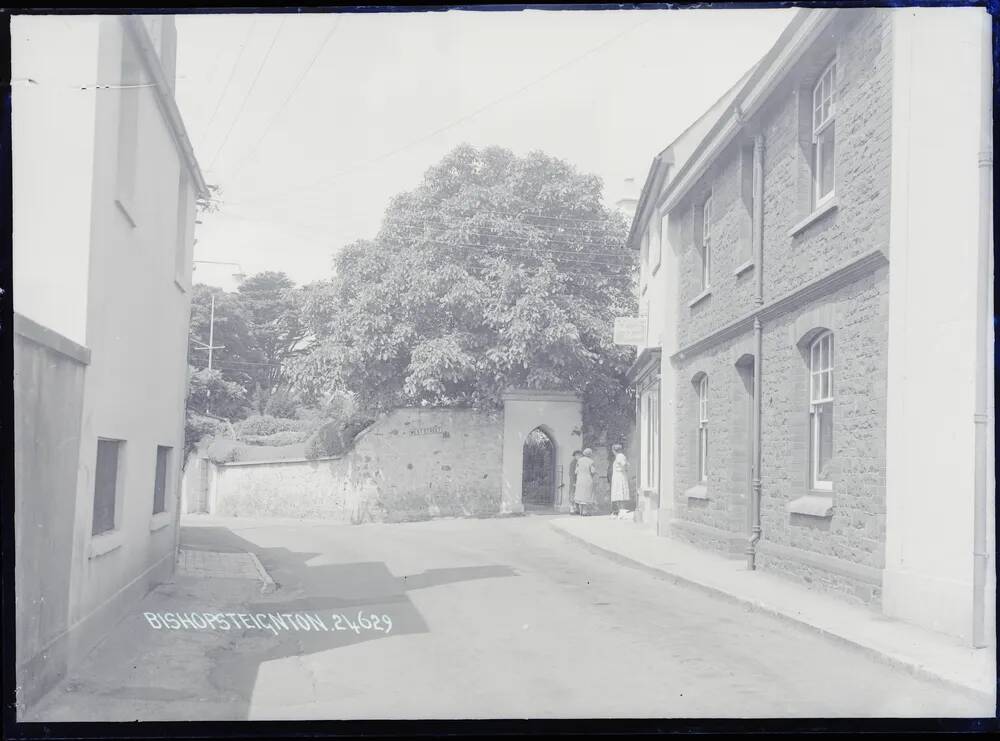  West Street, Bishops Teignton