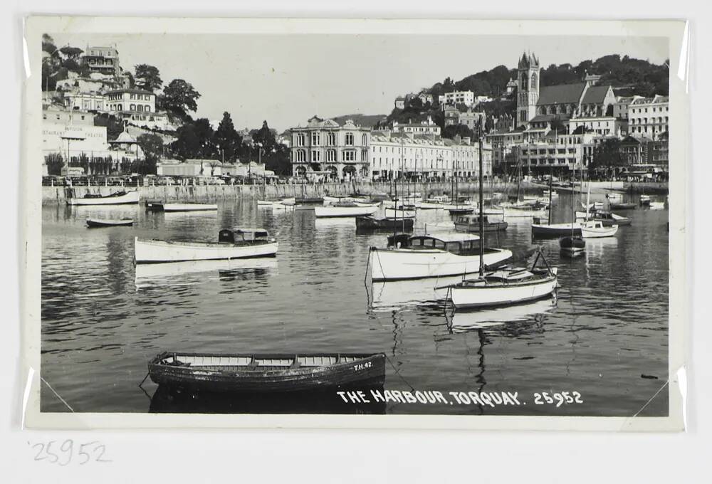  TORQUAY - The harbour