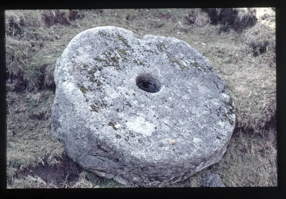 Gobbet Crazing Mill  Stone 